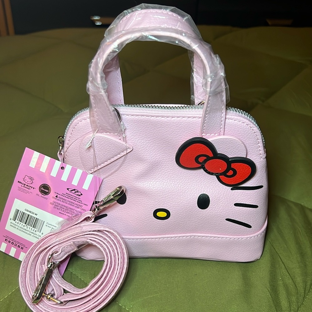 Hello kitty mini purse